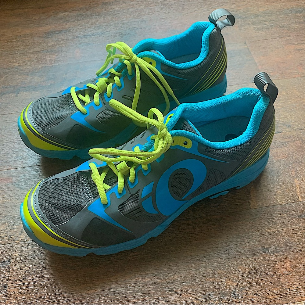 Pearl Izumi Spin Sneakers